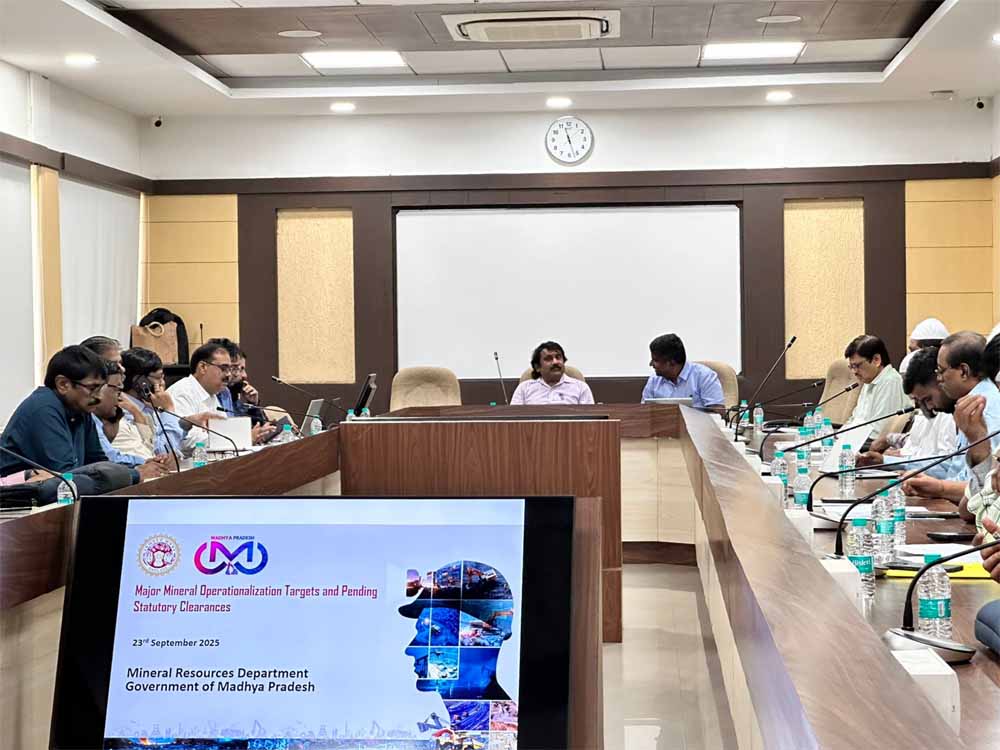 प्रदेश में नीलाम किये गये मुख्य खनिज ब्लॉक में खनन संक्रियाएँ प्रारंभ किये जाने की समीक्षा