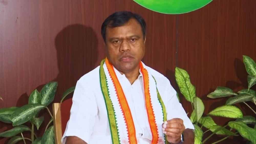 साय कैबिनेट की पहली बैठक से पहले सियासी घमासान, PCC चीफ बोले- मीटिंग में बस खाते हैं चाय-बिस्किट