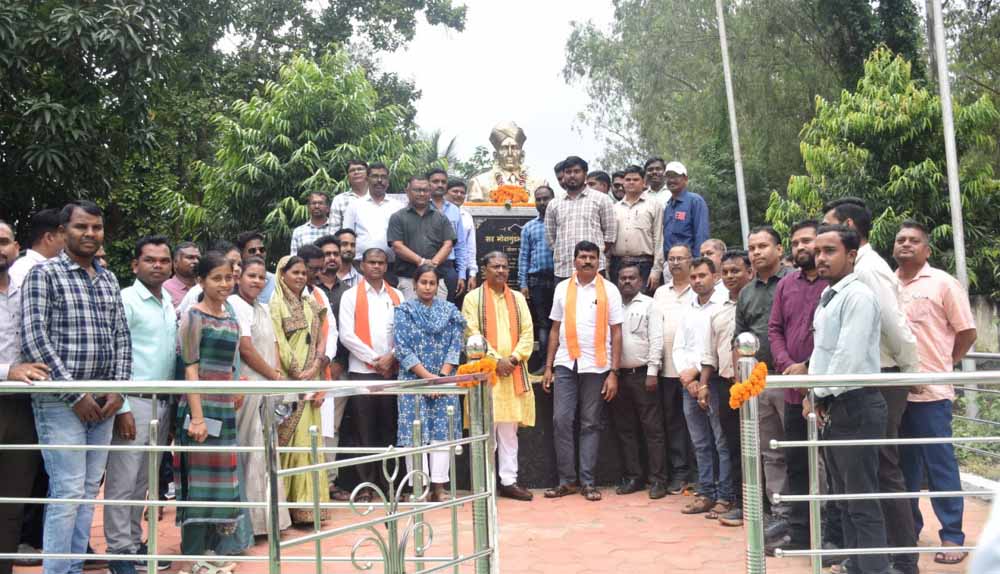 भारत रत्न विश्वेश्वरैया को वन मंत्री केदार कश्यप ने किया नमन