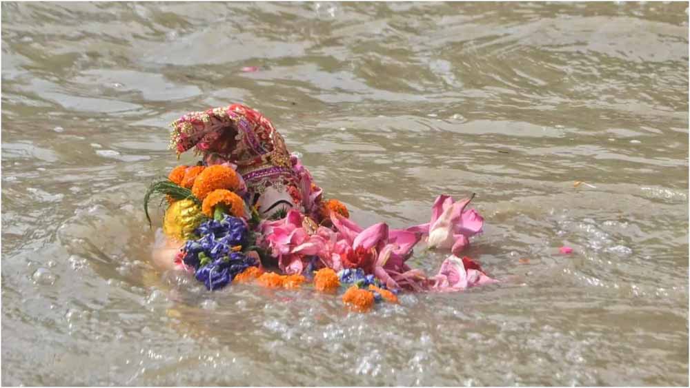 श्रीगणेश प्रतिमा विसर्जन की तैयारी शुरू, महादेव घाट पर सख्ती से लागू होंगे NGT निर्देश