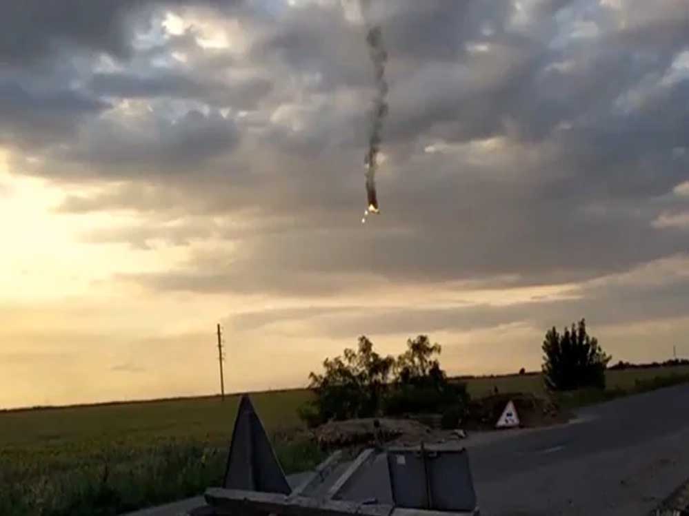 पोलैंड में बढ़ा तनाव: चार एयरपोर्ट बंद, रूसी ड्रोन हमले के बाद F-16 और F-35 की तैनाती