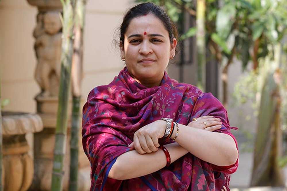 लखनऊ में ज़मीन घोटाले का खुलासा, अपर्णा यादव की मां सहित पांच के खिलाफ मामला दर्ज