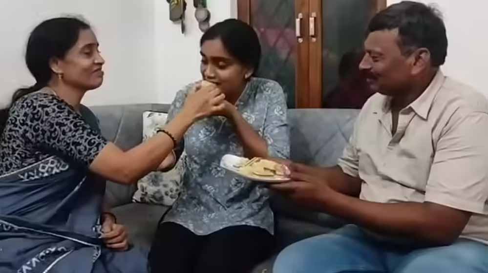 भारतीय सेना में रीवा की बेटी आयुषी वर्मा का चयन, लेफ्टिनेंट पद पर मिली सफलता