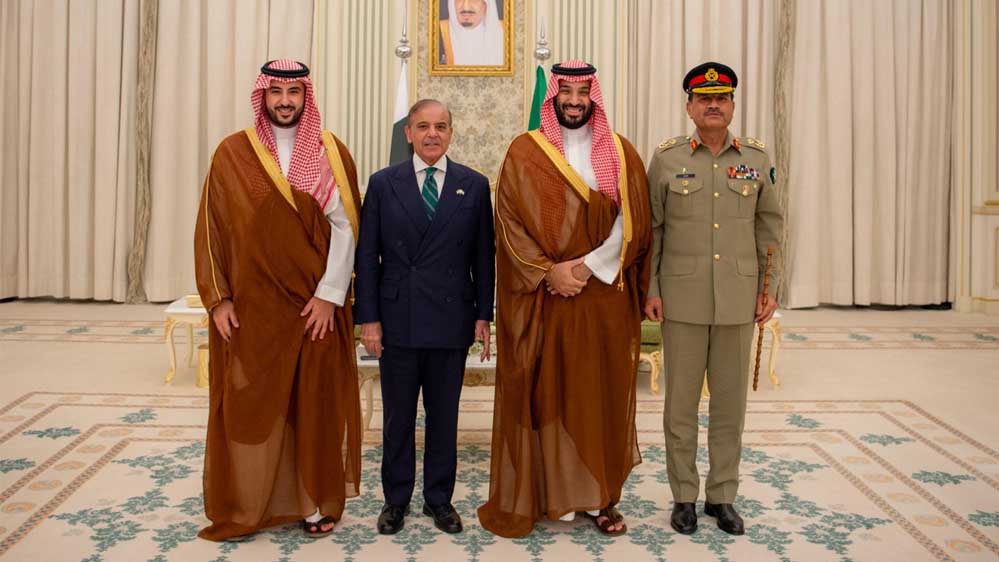 मुस्लिम देशों के बीच पाक के साथ रक्षा समझौते की संभावना, भारत का कड़ा रुख