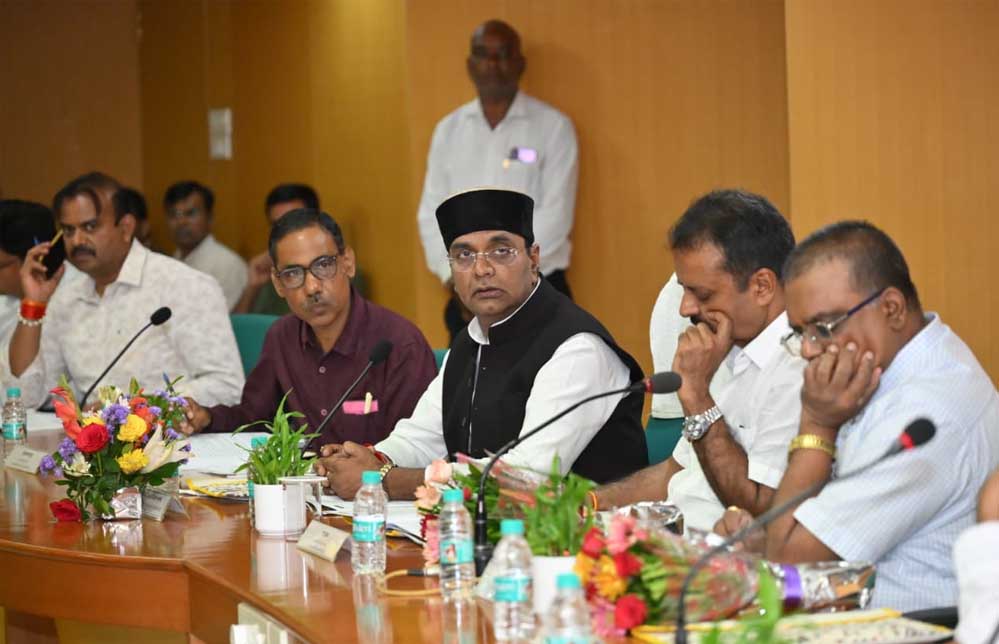 सहकारी समितियों को आवास संघ का सदस्य बनने पर निर्माण कार्यों में मिलेगी प्राथमिकता