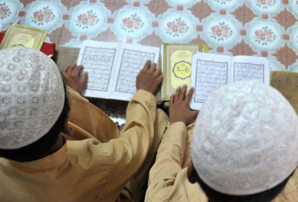 एनएचआरसी ने मांगा जवाब: MP के मदरसों में 556 हिंदू बच्चों के धर्मांतरण का आरोप