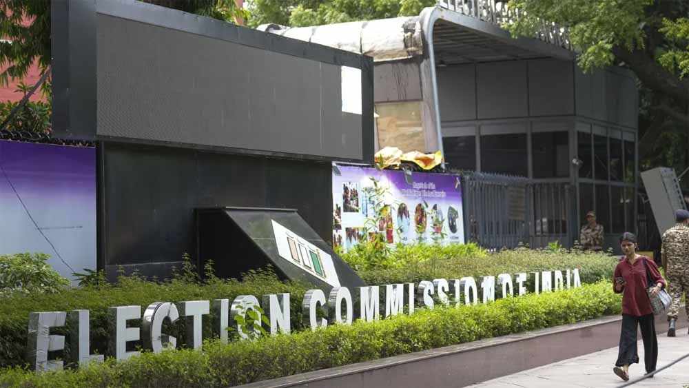 राज्य चुनाव अधिकारियों को चुनाव आयोग ने दी SIR तैयारी की अंतिम तारीख