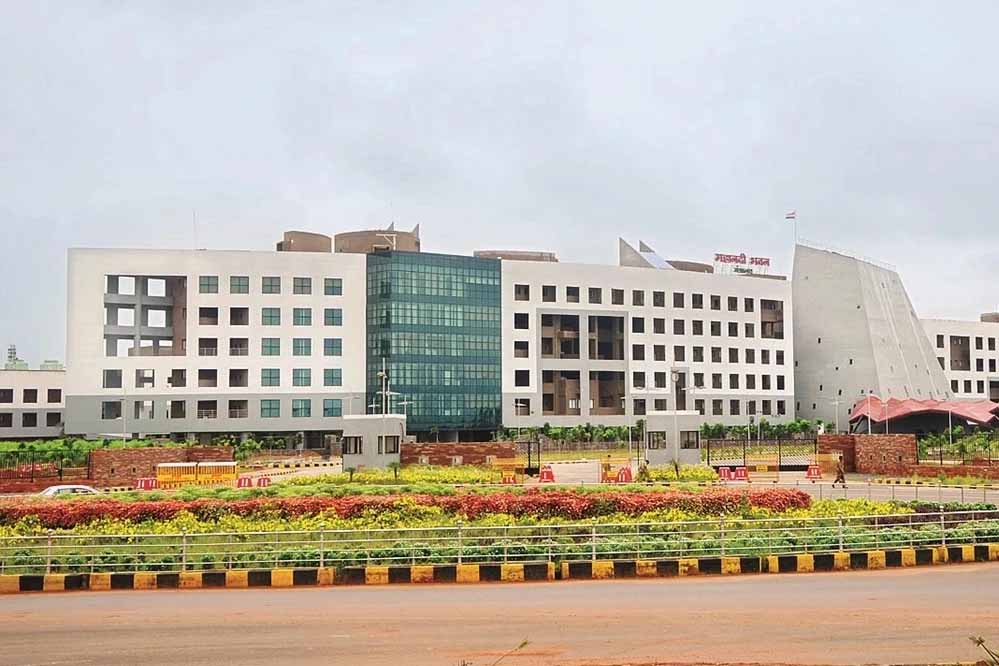 संवेदनशीलता की मिसाल! महासमुंद प्रशासन ने रिटायर शिक्षकों को तुरंत दिया पेंशन आदेश