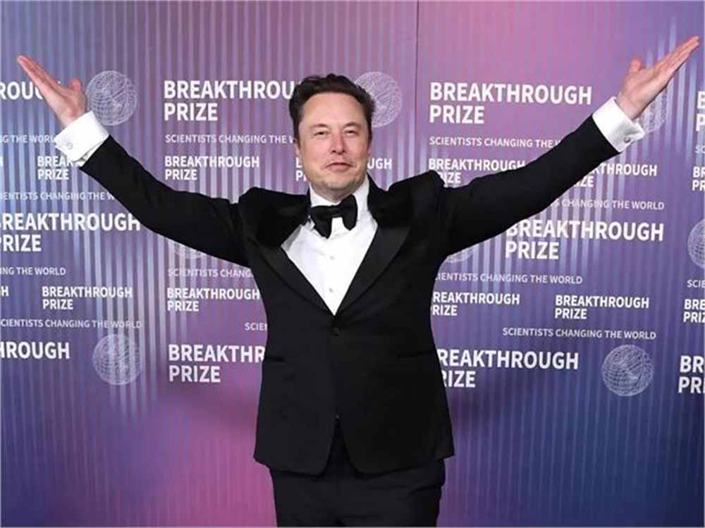 Tesla का रिकॉर्ड वेतन पैकेज: Elon Musk के हाथ में दुनिया का पहला खरबपति बनने का मौका