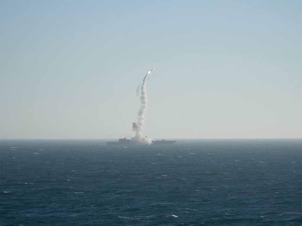 ‘जिरकोन’ मिसाइल टेस्ट: रूस की आवाज़ से 9 गुना तेज तकनीक ने दुनिया में डर पैदा किया