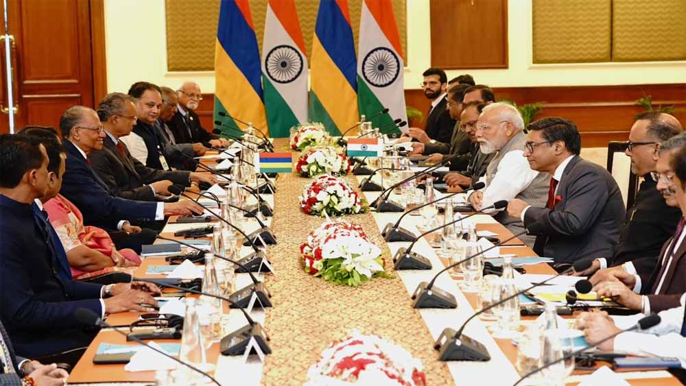 मॉरीशस दौरे में पीएम मोदी ने परोसा स्वादिष्ट बनारसी भोजन, विदेशियों ने की तारीफ