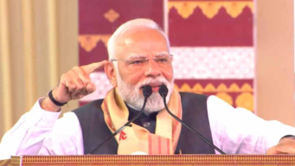 कांग्रेस घुसपैठियों की रक्षक, देश विरोधियों की हमदर्द – पीएम मोदी का आरोप