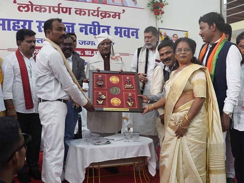 मुख्यमंत्री साय ने किया माहरा समाज के नवनिर्मित सामाजिक भवन का लोकार्पण