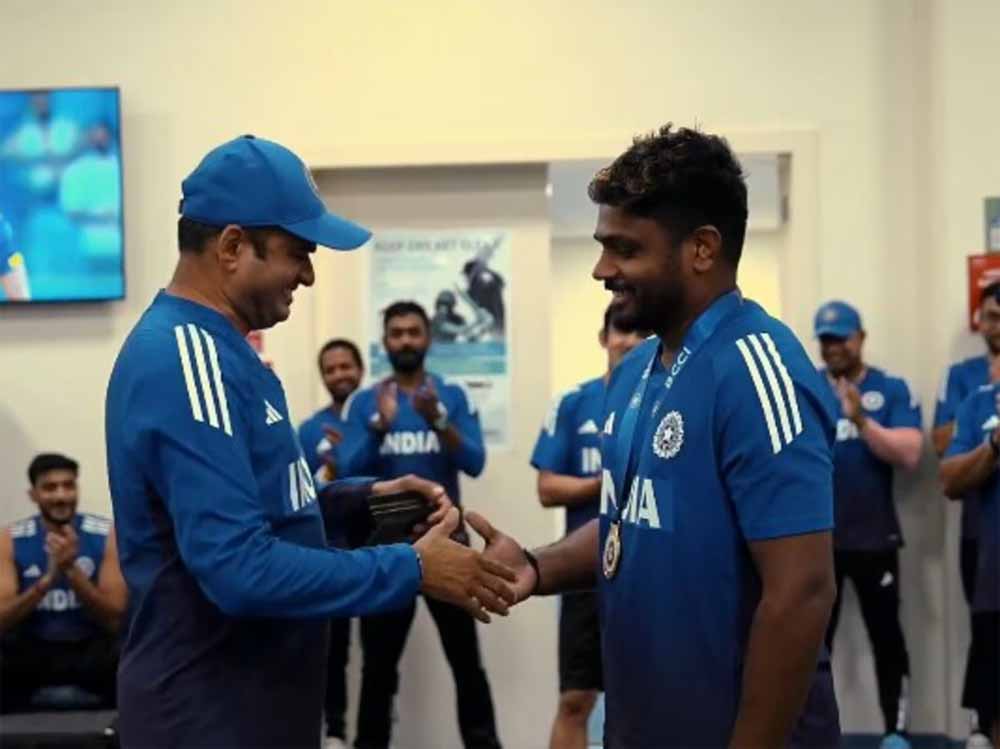 संजू सैमसन का जलवा – सबके सामने मिला मेडल और बड़ा सम्मान