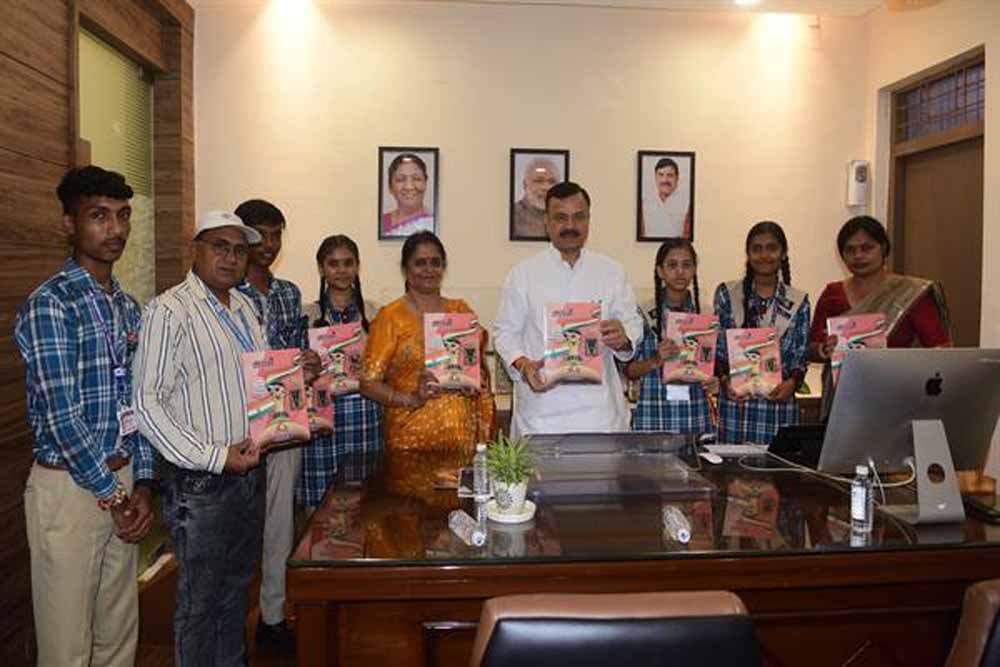 मंत्री सिंह ने कहा- बच्चों में एक भारत-श्रेष्ठ भारत की भावना को मजबूत करें