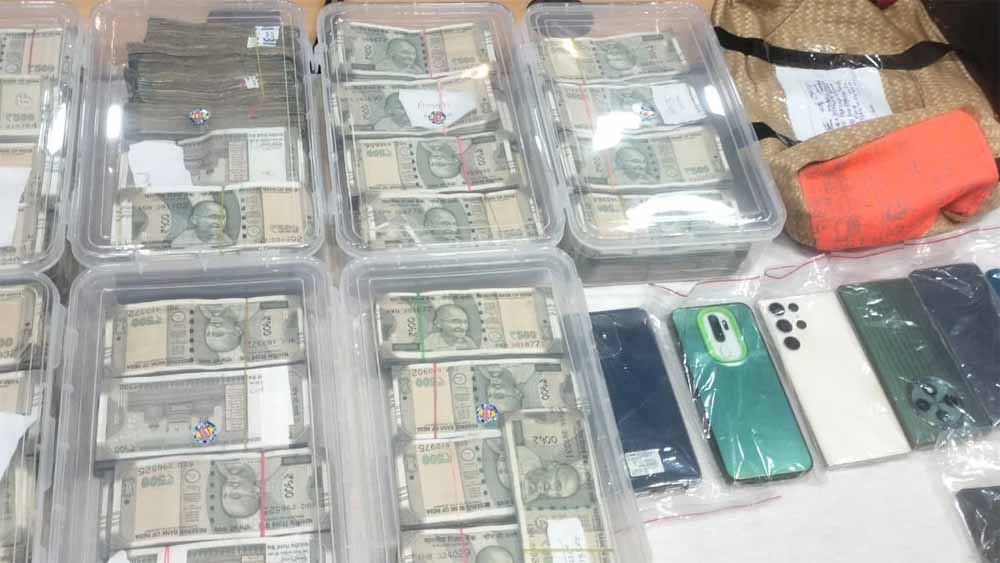 14 हजार किमी की खाक छानकर पुलिस ने पकड़े 6 ठग, 32 खाते फ्रीज, 40 लाख जब्त