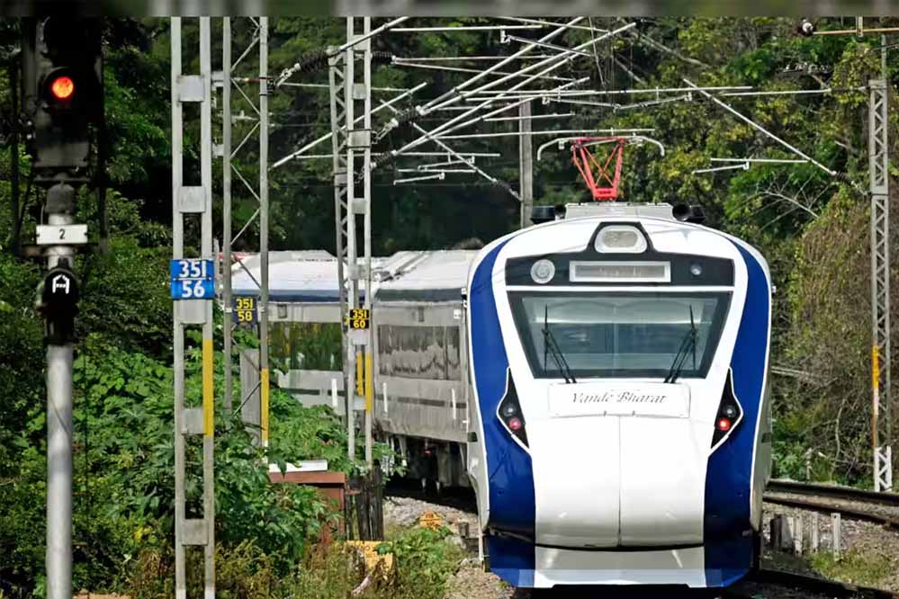 अक्टूबर से शुरू हो सकती है नई इंदौर-नागपुर वंदे भारत ट्रेन, मुंबई से आए 16 नए कोच