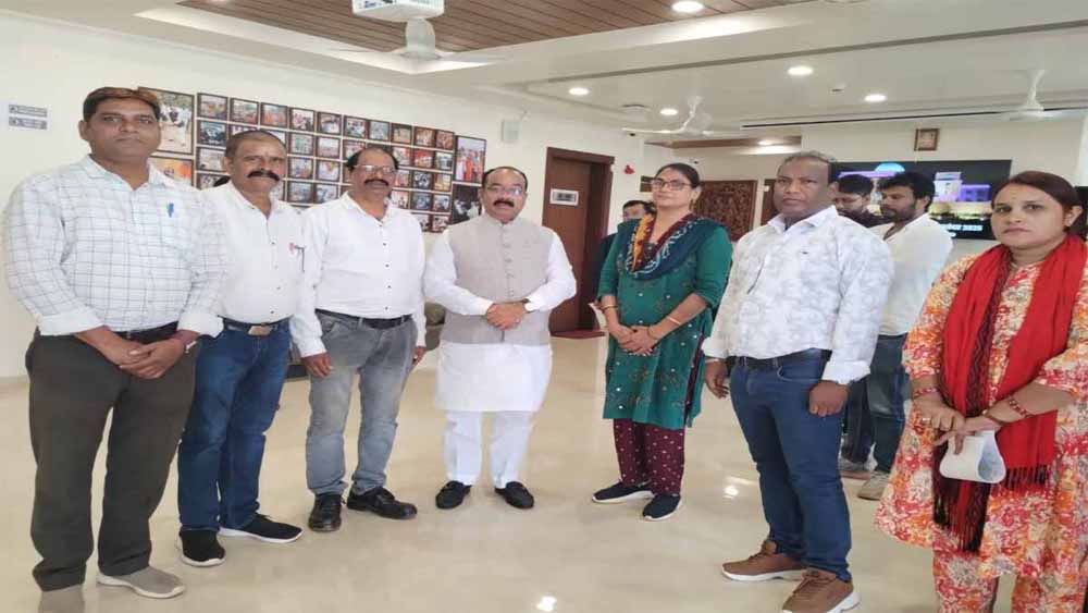 विशेष शिक्षकों का फूटा गुस्सा, BRP संघ ने डिप्टी सीएम साव को सौंपी संविलियन की मांग