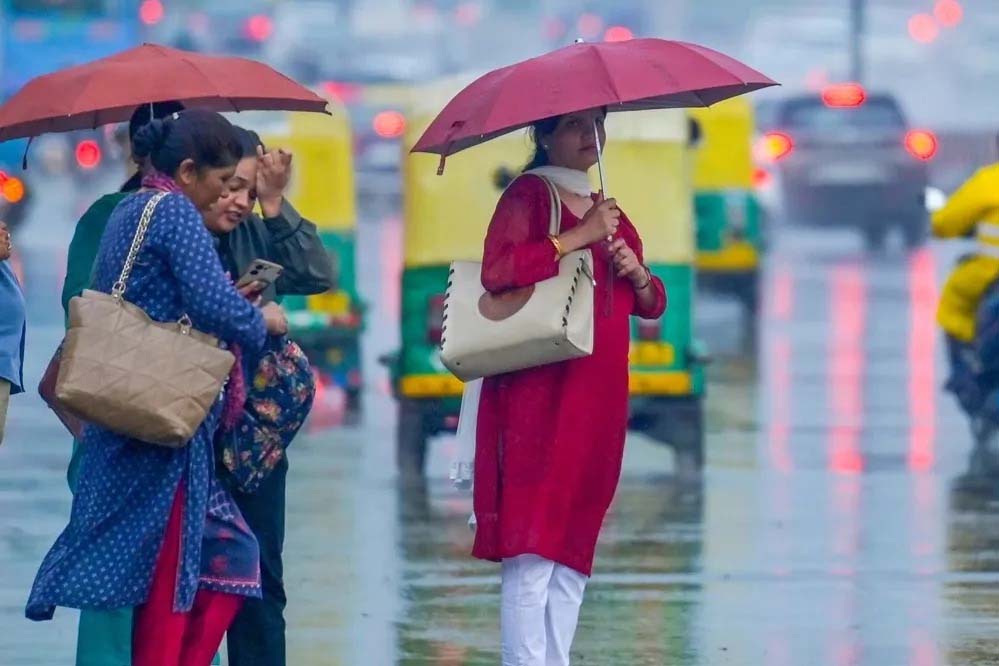 MP में ठंड का असर तेज़, तापमान में गिरावट और अगले 4 दिनों तक बारिश की संभावना