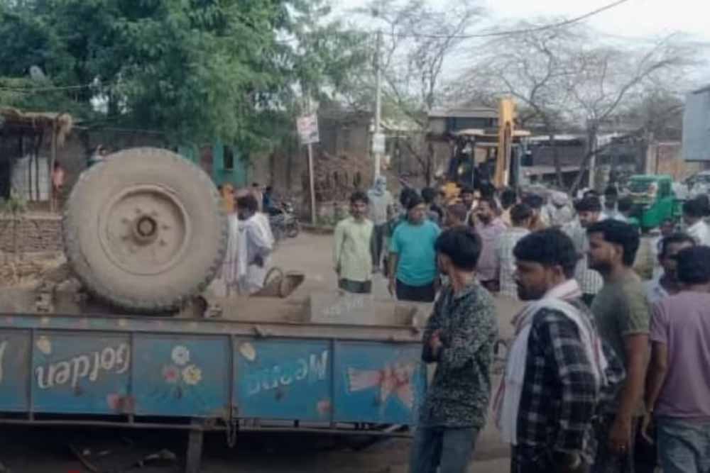 श्रद्धालुओं से भरी ट्रॉली पलटी, करौली माता दर्शन यात्रा में 2 की मौत