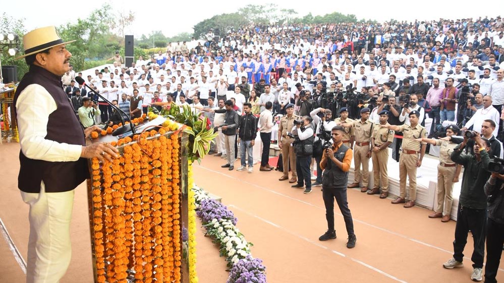 रन फॉर यूनिटी में युवा जुटे, सीएम बोले- सरदार पटेल ने विभाजनकारी रियासतों को जोड़ा