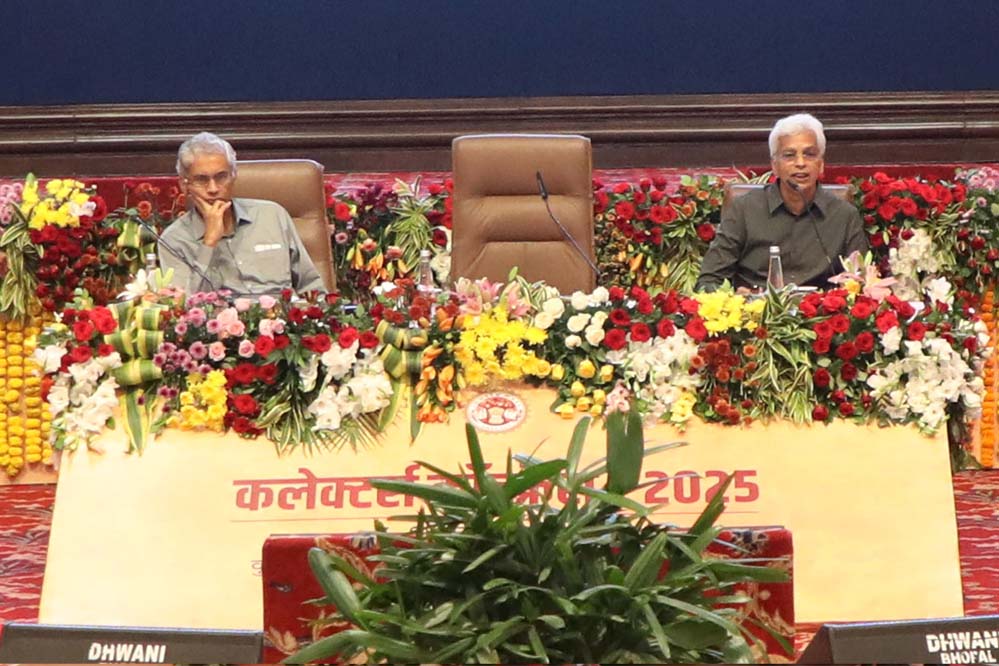 हितग्राहीमूलक योजनाओं और सफलता की कहानियों को दें प्राथमिकता: मुख्य सचिव जैन