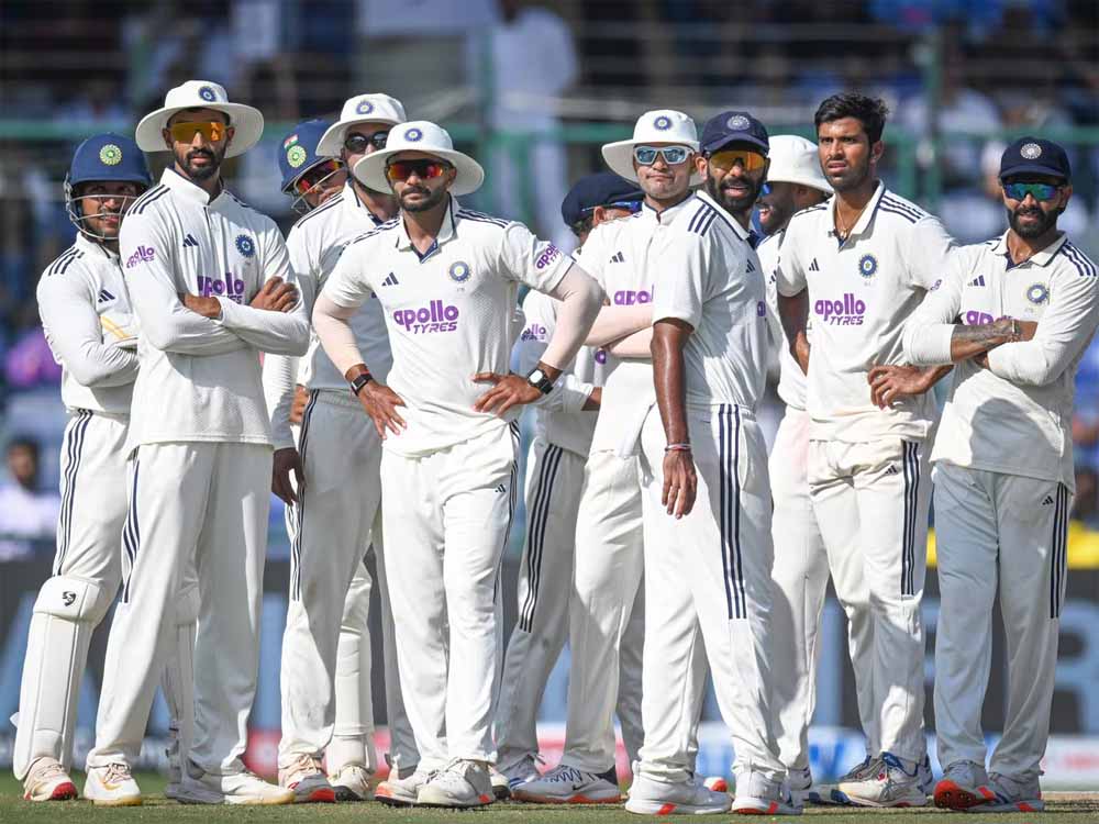 फिरकी के जाल में फंसे कैरेबियाई बल्लेबाज, कुलदीप यादव ने मैच पलटा भारत के हक में