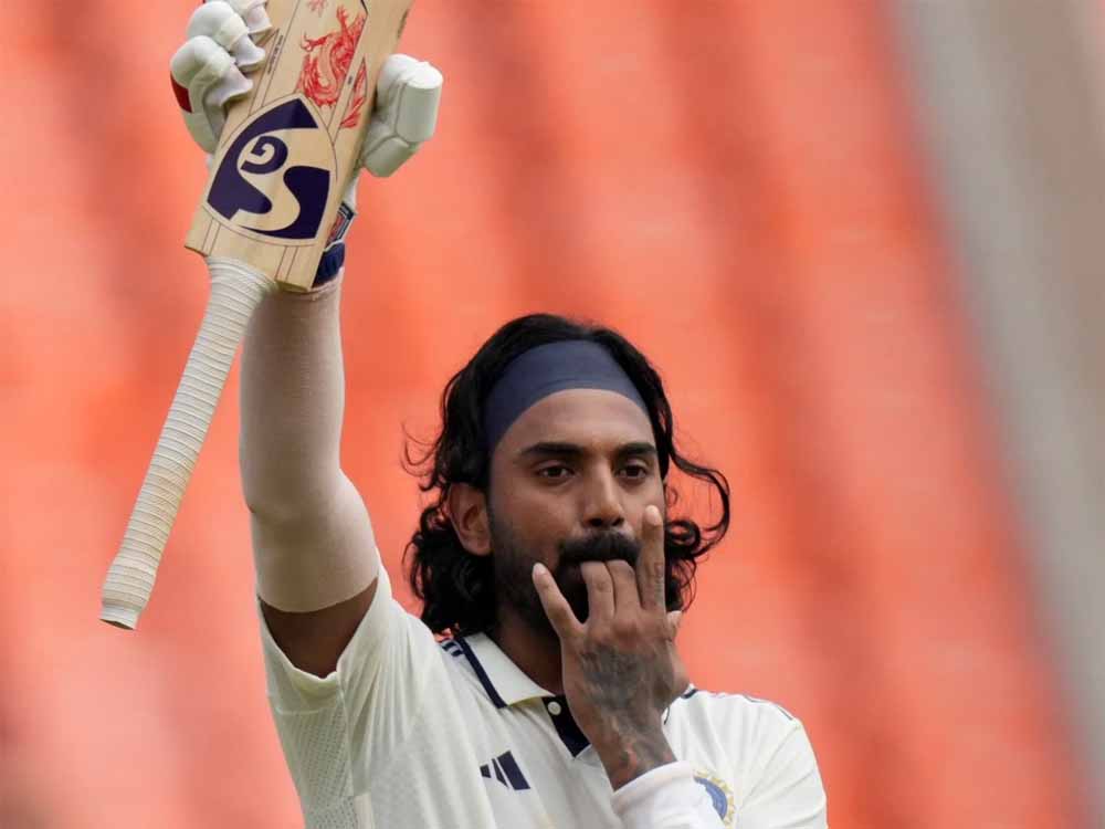 क्रिकेट का कमाल: केएल राहुल ने ठोका करियर का 11वां टेस्ट शतक, भारत की उम्मीदें बरकरार