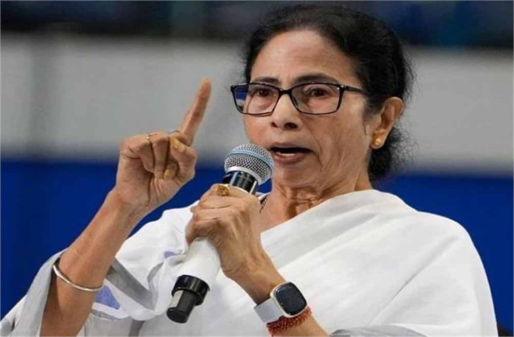 बाढ़ की जिम्मेदारी भूटान पर, ममता बनर्जी ने मुआवजे की मांग की