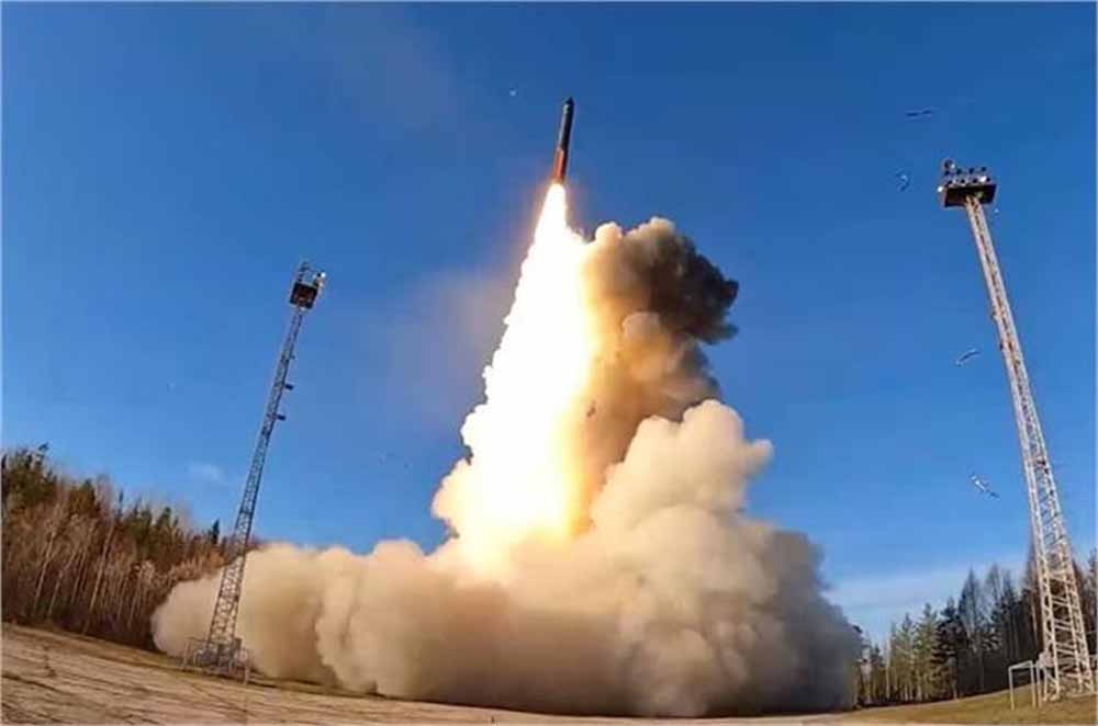 क्या दुनिया परमाणु संघर्ष की कगार पर? रूस ने बड़े पैमाने पर युद्धाभ्यास किया