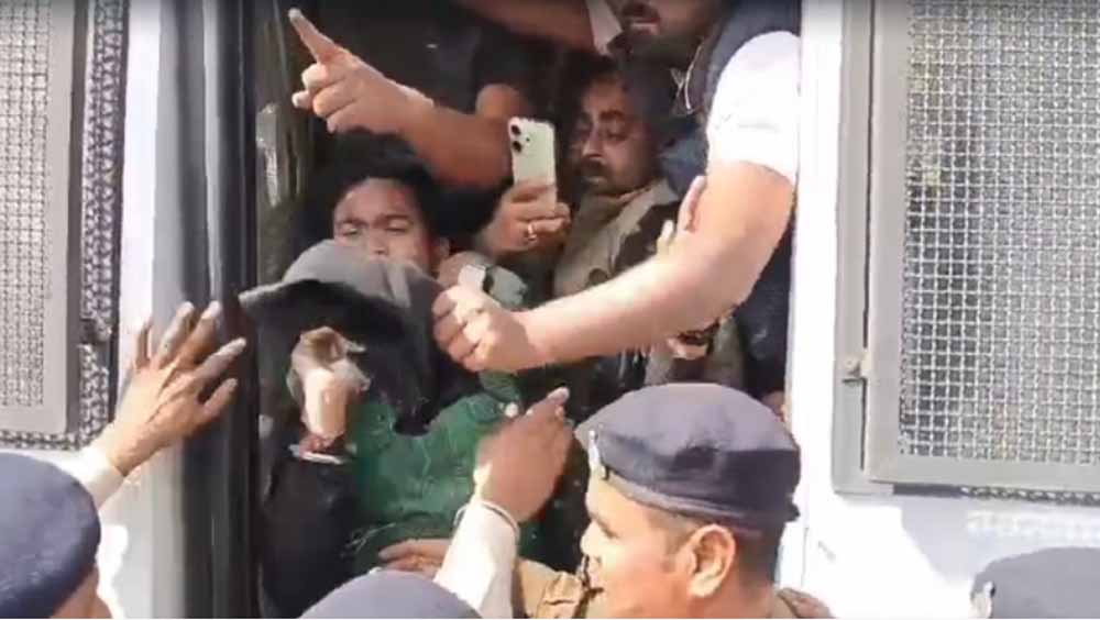 कांग्रेसियों का BJP दफ्तर निर्माण विरोध प्रदर्शन, कई गिरफ्तार