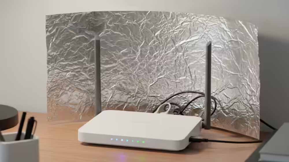WiFi राउटर पर एल्युमिनियम फॉयल लगाने का ट्रिक — काम करता है या सिर्फ़ मिथ है?
