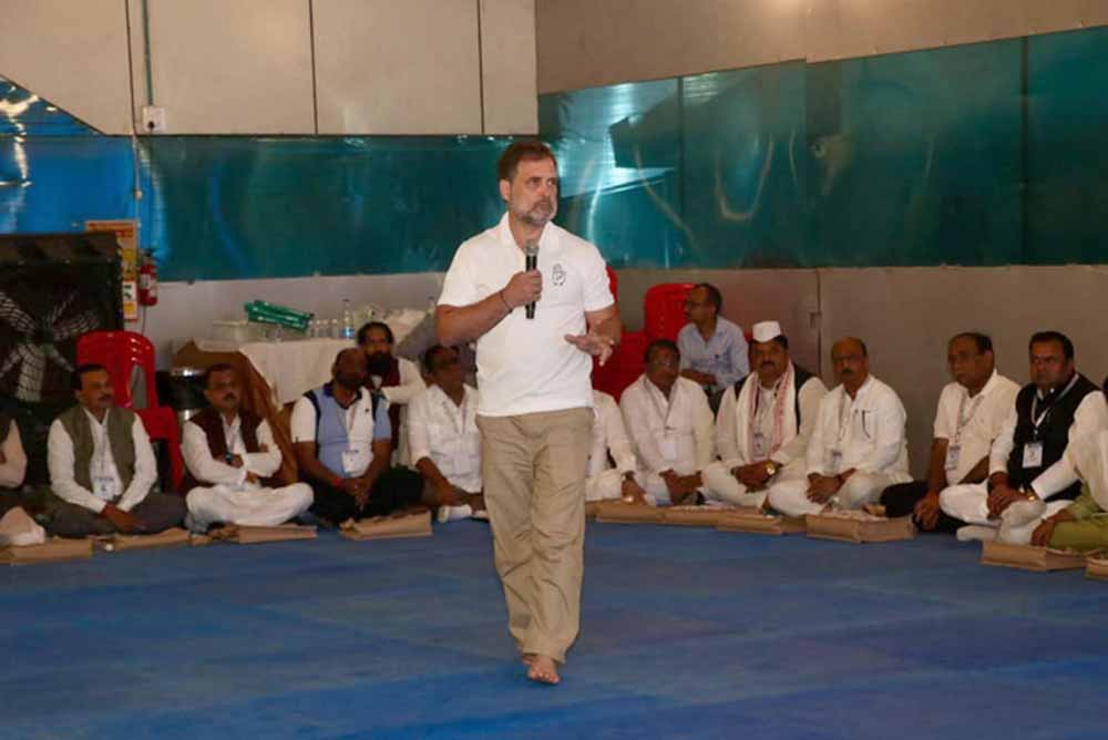 राहुल गांधी पचमढ़ी पहुंचे, जंगल सफारी के साथ BJP पर साधा निशाना – कहा, वोट चोरी का खेल एमपी में भी