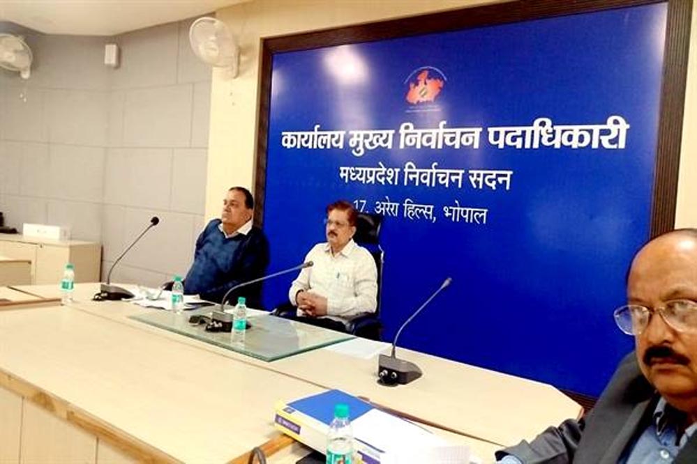 जिम्मेदारी बढ़ाने का संदेश: एसआईआर से कहा गया कार्य प्राथमिकता और गंभीरता से निपटाएं