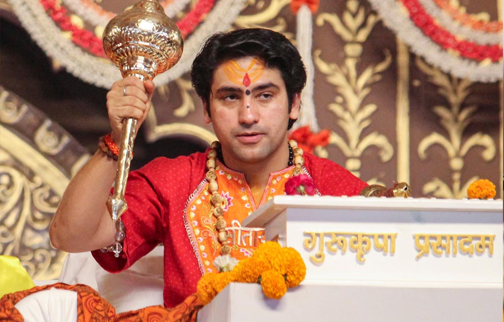 धीरेंद्र शास्त्री बोले, दिल्ली धमाके पर सख्त रुख, यात्रा रूट पर अपडेट भी जारी