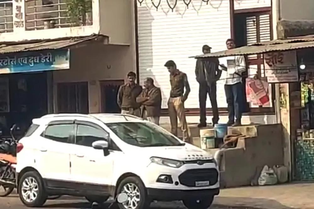 आय से अधिक संपत्ति मामले में लोकायुक्त ने धार में सोसायटी प्रबंधक के ठिकानों पर की छापेमारी