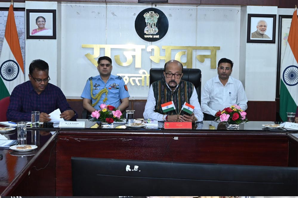 राज्यपाल ने वीडियो कॉन्फ्रेंसिंग के माध्यम से बस्तर के आकांक्षी विकासखण्डों की समीक्षा बैठक ली
