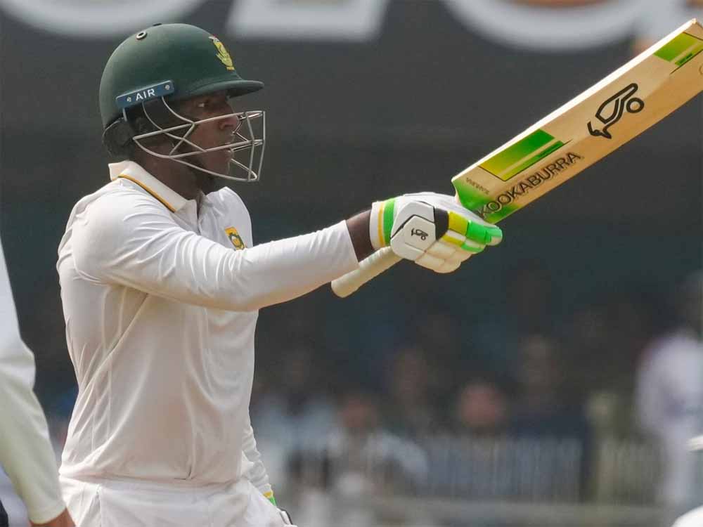 गुवाहटी में भारत बेबस, मुथुसामी ने ठोका शतक, साउथ अफ्रीका 420 के पार