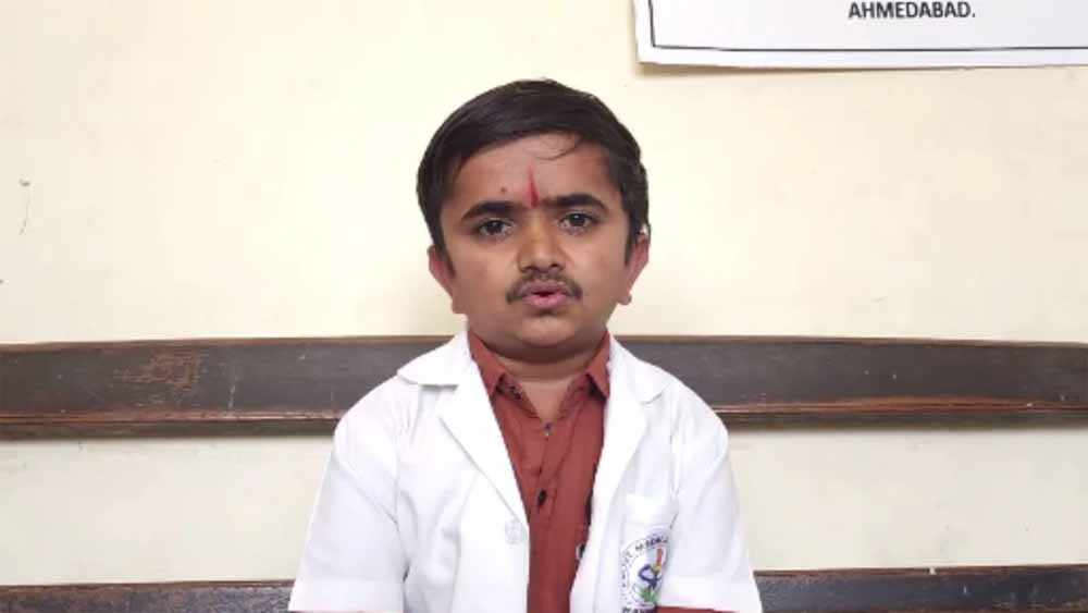 3 फीट ऊंचे गणेश बने डॉक्टर: हौसले की मिसाल, सुप्रीम कोर्ट तक पहुंची संघर्ष गाथा
