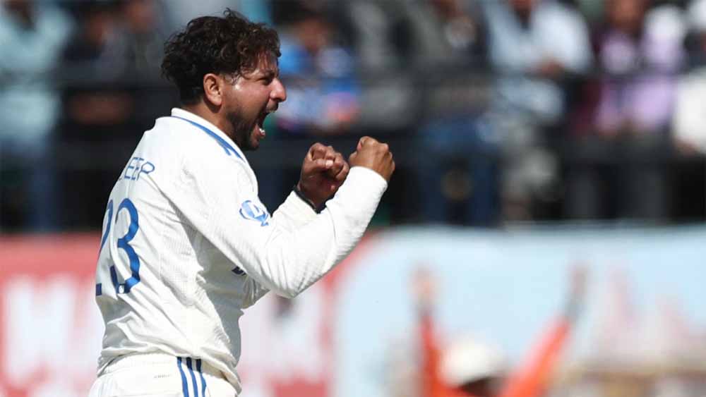 टी ब्रेक से पहले कुलदीप ने किया रिकेलटन का शिकार, मार्कराम नाबाद