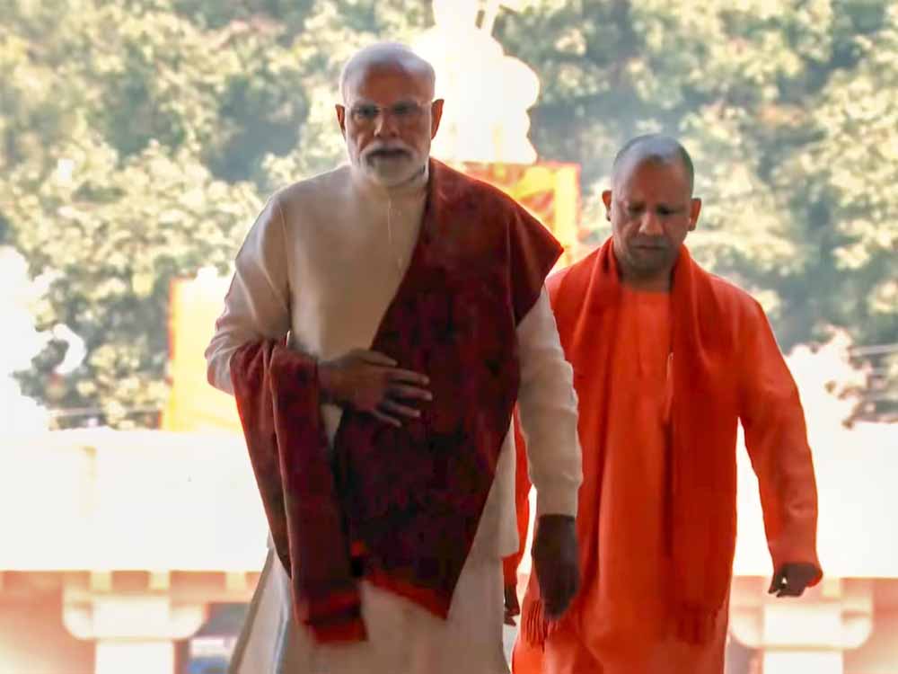 PM मोदी ने तुलसीदास की चौपाई से दिया सामाजिक समरसता का संदेश, कही कई महत्वपूर्ण बातें