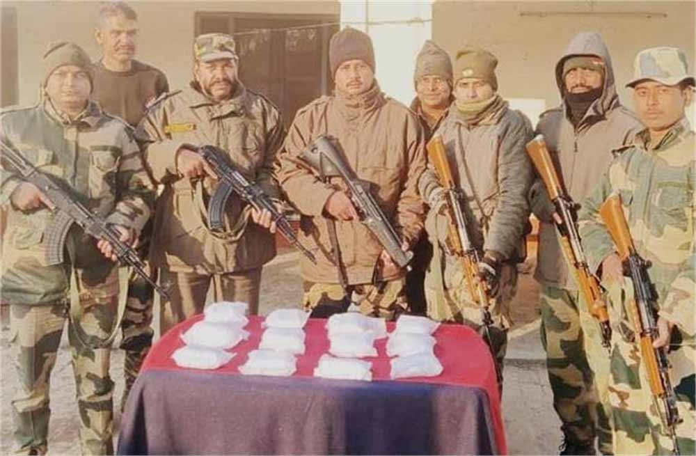 सुरक्षा एजेंसियों की बड़ी सफलता, बॉर्डर से 37 करोड़ की हेरोइन बरामद