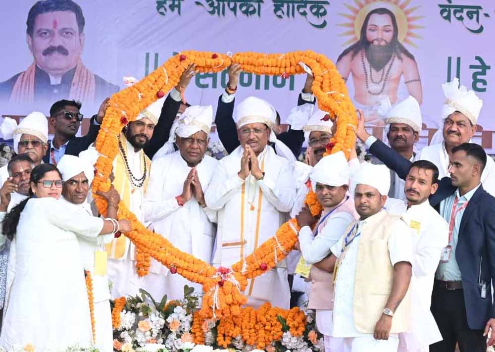 गुरु घासीदास बाबा ने समाज को समानता, सद्भाव और मानवता का दिया संदेश: मुख्यमंत्री विष्णु देव साय