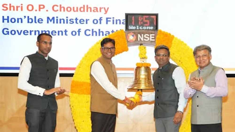 छत्तीसगढ़ के कार्यक्रमों का आकलन करते हुए वित्त मंत्री चौधरी ने NSE का किया दौरा