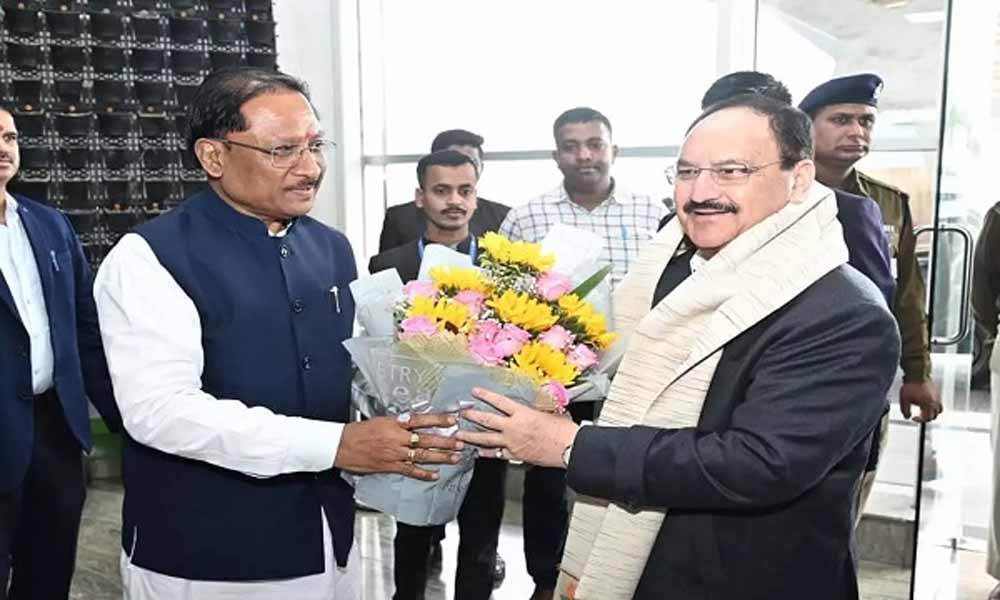 जेपी नड्डा रायपुर पहुंचे, सीएम साय ने एयरपोर्ट पर किया स्वागत