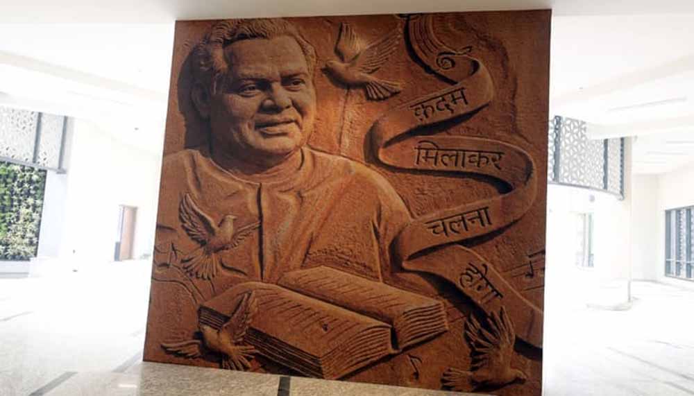 श्रीगोरक्षपीठ के प्रति थी गहरी श्रद्धा, महंत अवेद्यनाथ से था आत्मीय नाता