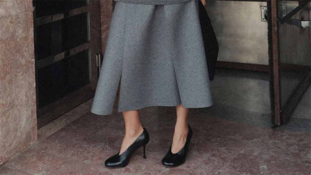 पुरुषों को दीवाना बना देती है हाई हील