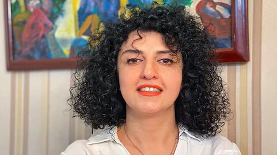 ईरान में मानवाधिकार कार्यकर्ता नरगिस मोहम्मदी की फिर गिरफ्तारी, शोक सभा में जाने पर खामेनेई शासन हुआ चिढ़