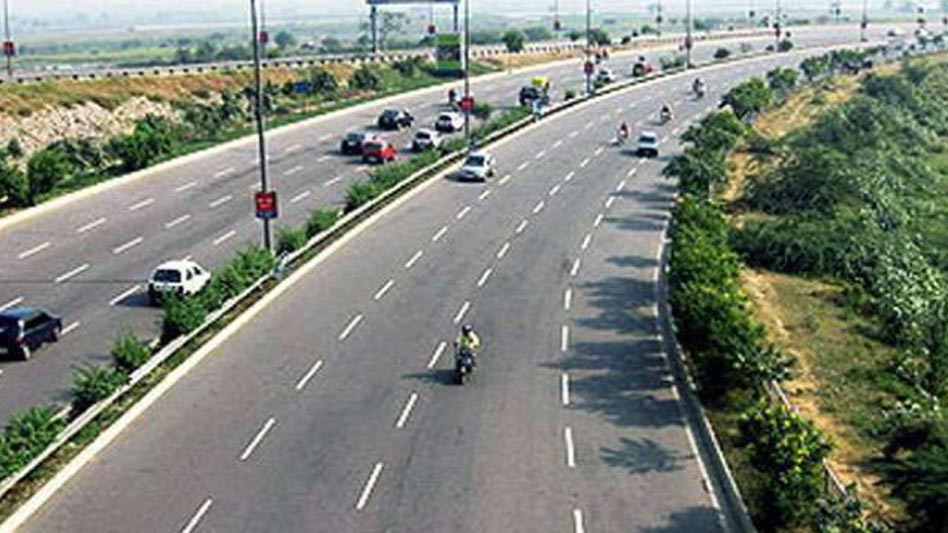 मोहन सरकार के दो वर्षों में प्रदेश में बना 77,268 किमी का रोड नेटवर्क, सड़कें बनीं नई जीवन रेखा