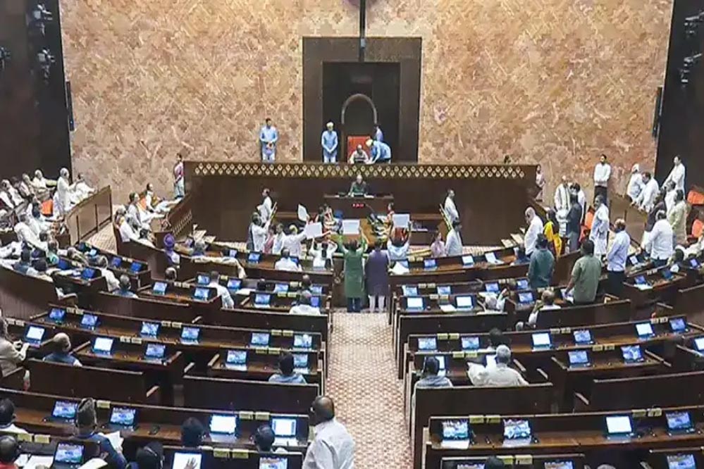 संसद का शीतकालीन सत्र गर्माने को तैयार: SIR पर घिरने की तैयारी, सरकार 14 अहम बिल लाने को तैयार